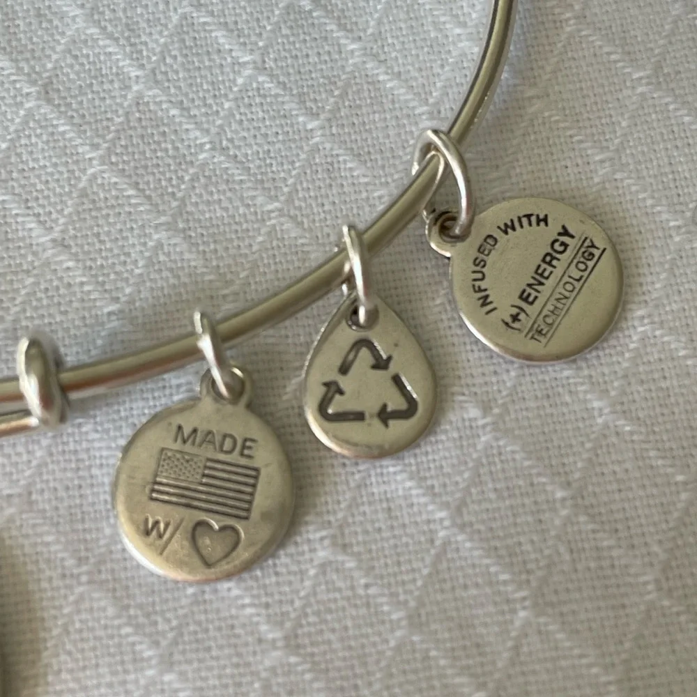 Alex and Ani Silver toned Like a Daughter to Me Expandable Bangle Bracelet. EUC.
